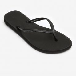 Japonki damskie Olaian 500. Czarne klapki OLAIAN, bez wzorów, bez obcasa. Za 54.99 zł.