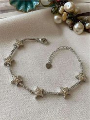 Luseera Pozłacana bransoletka z elementami ozdobnymi rozmiar: onesize. Szare bransoletki Luseera, z cyrkonią, pozłacane. Za 65.99 zł.