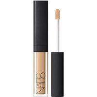 Nars - Radiant Creamy Concealer Mini - Korektor Cieni Pod Oczami Format Podróżny - Radiant Creamy Concealer Mini Macadamia - Dla Kobiet. Korektory NARS. Za 99.00 zł.