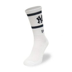 Skarpetki New York Yankees Premium. Białe skarpety New Era, bez wzorów, z bawełny. Za 128.99 zł.