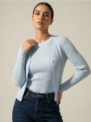 Prążkowany kardigan zapinany na guziki - niebieski. Niebieskie kardigany Sinsay, l, bez wzorów, prążkowane. Za 39.99 zł.