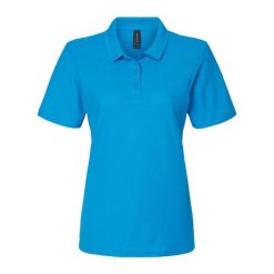 Damska Koszulka Polo Softstyle Pique. Niebieskie koszulki polo GILDAN, m, bez wzorów, bez kołnierzyka, bez ramiączek. Za 77.99 zł.