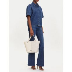 Torebka MICHAEL Michael Kors. Białe torebki klasyczne MICHAEL Michael Kors, bez wzorów, bez dodatków. Za 721.99 zł.