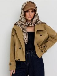 Czapka z daszkiem z imitacji zamszu - beżowy. Brązowe czapki Sinsay, bez wzorów. Za 19.99 zł.