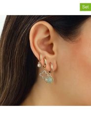 Miu Silver Pozłacane kolczyki-kreole (3 szt.) z cyrkoniami i elementami ozdobnymi rozmiar: onesize. Zielone kolczyki Miu Silver, z cyrkonią, pozłacane. Za 104.14 zł.