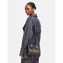Torebka Emporio Armani. Brązowe torebki klasyczne Emporio Armani, bez wzorów, bez dodatków. Za 1,169.00 zł.