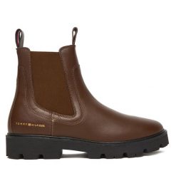 Sztyblety Tommy Hilfiger. Brązowe botki TOMMY HILFIGER, bez wzorów, bez obcasa, na płaskiej podeszwie, bez zapięcia. Za 599.99 zł.