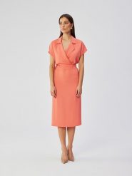 Stylove Sukienka w kolorze pomarańczowym rozmiar: L. Pomarańczowe sukienki Stylove, na co dzień, l, bez wzorów, z tkaniny, bez kołnierzyka, bez ramiączek, midi, proste. Za 295.45 zł.