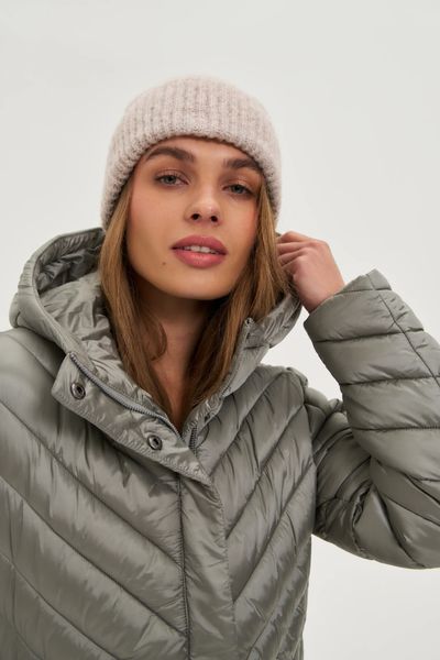 Czapka z dodatkiem wełny beżowa. Brązowe czapki MOODO, bez wzorów, z elastanu. W wyprzedaży za 39.99 zł.