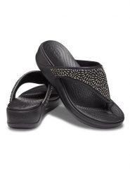 Crocs Japonki "Monterey" w kolorze czarnym rozmiar: 42/43. Czarne klapki Crocs, bez wzorów, z otwartym noskiem, bez obcasa. Za 112.95 zł.