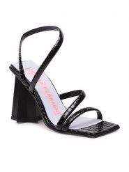 Chiara Ferragni Sandały CF3135-001 Czarny. Czarne sandały Chiara Ferragni, bez wzorów, ze skóry, bez obcasa, na słupku, bez zapięcia. Za 1,099.00 zł.