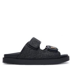Klapki Tommy Hilfiger. Czarne klapki TOMMY HILFIGER, bez wzorów, bez obcasa. Za 529.99 zł.