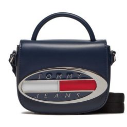 Torebka Tommy Jeans. Niebieskie torebki klasyczne Tommy Jeans, bez wzorów, z jeansu, bez dodatków. Za 549.99 zł.
