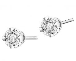 Kolczyki z białego złota z brylantami - serca - 0,12 ct - próba 585. Białe kolczyki Apart, z brylantem, złote. Za 1,990.00 zł.