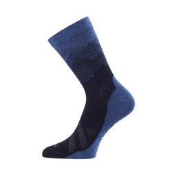 Skarpety merino FWO. Niebieskie skarpety LASTING, bez wzorów, z elastanu. Za 67.00 zł.