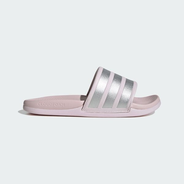 KLAPKI ADILETTE COMFORT 2.0. Czerwone klapki Adidas, bez wzorów, z syntetyku, bez obcasa. Za 199.00 zł.