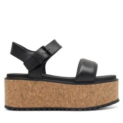 Sandały Lasocki. Czarne sandały Lasocki, bez wzorów, bez obcasa, na słupku, bez zapięcia. Za 169.99 zł.