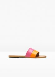 Klapki. Brązowe klapki bonprix, bez wzorów, bez obcasa. Za 62.99 zł.