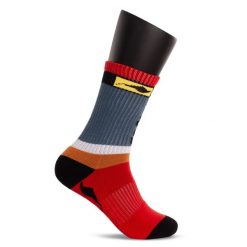 Skarpetki Softee Multidesign czerwone 35-38. Czerwone skarpety SOFTEE, bez wzorów, z tkaniny. Za 126.99 zł.