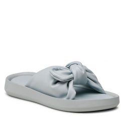 Klapki Jenny Fairy. Niebieskie klapki Jenny Fairy, bez wzorów, bez obcasa. Za 99.99 zł.