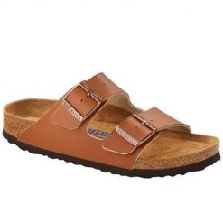 Klapki damskie Birkenstock Arizona BS. Brązowe klapki Birkenstock, bez wzorów, z materiału, bez obcasa. Za 592.00 zł.