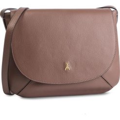 Torebka PATRIZIA PEPE - 2V8514/A4U8-B647 Land Taupe. Brązowe listonoszki Patrizia Pepe, bez wzorów, ze skóry, bez dodatków. W wyprzedaży za 589.00 zł.