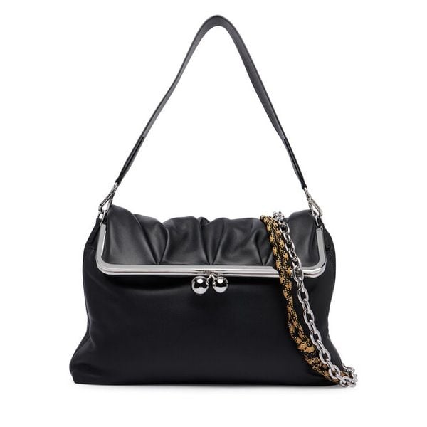 Torebka Weekend Max Mara. Czarne torebki klasyczne Weekend Max Mara, bez wzorów, bez dodatków. Za 2,339.00 zł.