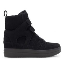 Trzewiki Jenny Fairy. Czarne botki Jenny Fairy, bez wzorów, bez obcasa, na koturnie, bez zapięcia. Za 169.99 zł.