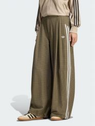 Adidas Spodnie materiałowe 168736 Zielony Loose Fit. Zielone spodnie materiałowe Adidas, xl, bez wzorów, z materiału. Za 369.99 zł.