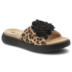 Klapki damskie Rieker, cholewka ze skóry ekologicznej wzór animal print wsuwane na płaskiej podeszwie, beżowe, V1562-60. Brązowe klapki Rieker, bez wzorów, ze skóry ekologicznej, bez obcasa, na płaskiej podeszwie. Za 319.00 zł.