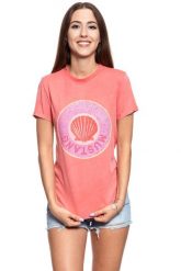 MUSTANG T SHIRT DAMSKI Alina C Print Porcelain Rose 1009475 8204. Czerwone t-shirty Mustang, s, bez wzorów, bez kołnierzyka, bez ramiączek. W wyprzedaży za 39.99 zł.