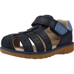 Sandały CLARKS ROAM BAY T Niebieski. Niebieskie sandały Clarks, bez wzorów, ze skóry, bez obcasa, bez zapięcia. Za 149.99 zł.