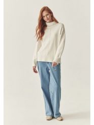 TATUUM Golf w kolorze kremowym rozmiar: S. Brązowe golfy Tatuum, s, bez wzorów, bez ramiączek. Za 117.73 zł.