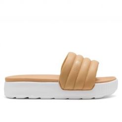 Klapki damskie Puma Karmen. Brązowe klapki Puma, bez wzorów, z gumy, bez obcasa. Za 159.00 zł.