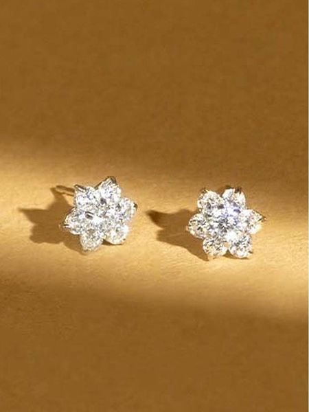 OR ÉCLAT Złote kolczyki-wkrętki "Le Messager Blanc" z cyrkoniami rozmiar: onesize. Szare kolczyki OR ÉCLAT, z cyrkonią, złote. Za 404.99 zł.