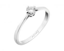 Pierścionek z białego złota z brylantem - serce - 0,11 ct - próba 750. Białe pierścionki Apart, z brylantem, złote. Za 2,990.00 zł.
