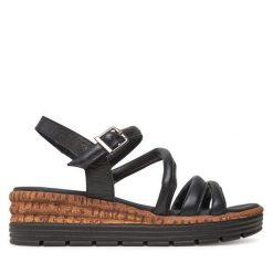 Sandały s.Oliver. Czarne sandały S.Oliver, bez wzorów, bez obcasa, na koturnie, bez zapięcia. Za 239.99 zł.