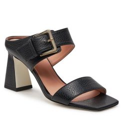 Klapki Pollini. Czarne klapki Pollini, bez wzorów, bez obcasa. Za 1,249.00 zł.