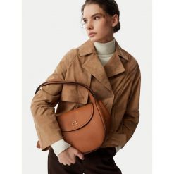 Torebka Guess. Brązowe torebki klasyczne Guess, z aplikacjami, bez dodatków. Za 634.99 zł.