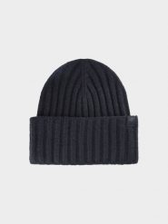 4F Czapka zimowa damska - czarna M. Czarne czapki 4f, bez wzorów, z elastanu. W wyprzedaży za 39.99 zł.