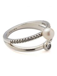 Pandora Srebrny pierścionek z perłą i cyrkoniami rozmiar: 58. Białe pierścionki Pandora, z cyrkonią, srebrne. Za 347.99 zł.