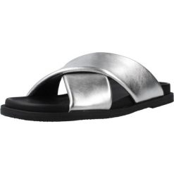 Sandały GEOX D ADELASH Srebrny. Szare sandały Geox, bez wzorów, ze skóry, bez obcasa, bez zapięcia. Za 365.99 zł.