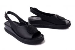 Filippo DS6984/26 BK Czarny, sandały damskie. Czarne sandały Filippo, bez wzorów, ze skóry, bez obcasa, na koturnie, bez zapięcia. Za 199.90 zł.