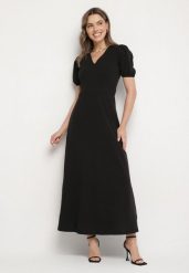 Czarna Sukienka Rozkloszowana z Trójkątnym Dekoltem Efralinae. Czarne sukienki Born2be, na imprezę, na lato, l, bez wzorów, eleganckie, bez kołnierzyka, bez ramiączek, maxi, rozkloszowane. Za 139.99 zł.