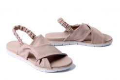 PIAZZA 910222-08 beige, sandały damskie. Brązowe sandały Piazza, bez wzorów, z gumy, bez obcasa, na płaskiej podeszwie, bez zapięcia. Za 224.93 zł.