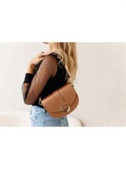 Lia Biassoni Skórzana torebka "MIsegna" w kolorze karmelowym - 22 x 17 x 8 cm rozmiar: onesize. Brązowe torby na ramię Lia Biassoni, bez wzorów, z materiału, na ramię, bez dodatków. Za 282.99 zł.