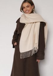 Jasnobeżowy Klasyczny Szalik z Bawełny i Wiskozy z Frędzlami Vetilisa. Brązowe szaliki Born2be, bez wzorów, z bawełny, eleganckie. Za 49.99 zł.