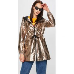Vero Moda - Parka. Żółte kurtki sportowe Vero Moda, m, z poliesteru, z kapturem. W wyprzedaży za 179.90 zł.