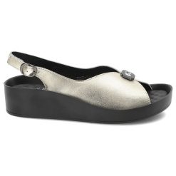 Złote Sandały S.Barski Modne Obuwie Damskie. Żółte sandały S.BARSKI, bez wzorów, eleganckie, bez obcasa, na płaskiej podeszwie, bez zapięcia. Za 149.00 zł.