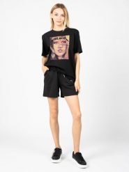 Silvian Heach Szorty | PGP22404SH | Kobieta | Czarny. Czarne szorty Silvian Heach, bez wzorów, z bawełny. W wyprzedaży za 109.00 zł.